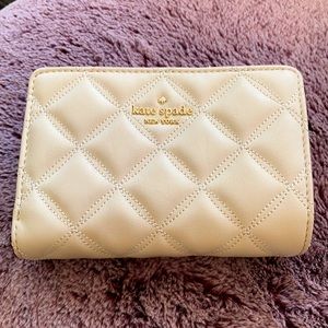 Kate Spade Cream Quilted Leather Wallet Like New